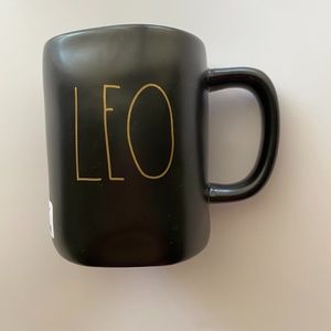 New RAE DUNN 🦁Leo Constellation🦁 Mug! NWT